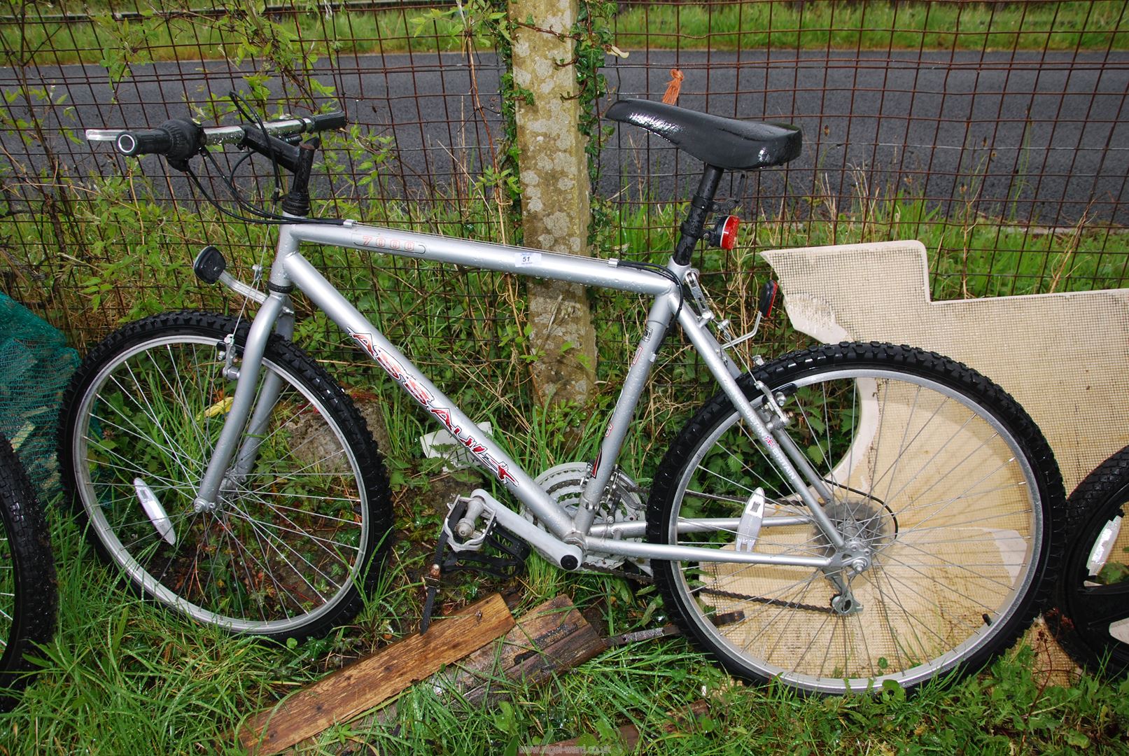 A 21 speed Gents Assault bicycle.