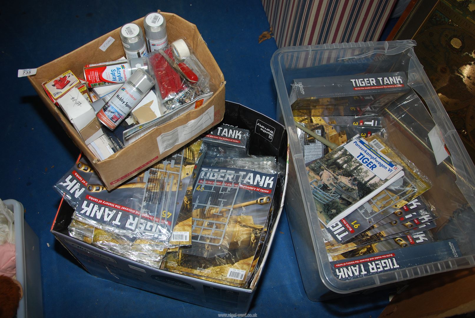 A quantity of 'Tiger Tank' magazines and model kits etc.