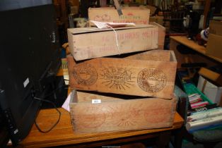 A quantity of trade wooden Boxes. ***V.A.T. will be added to the hammer price of this lot.