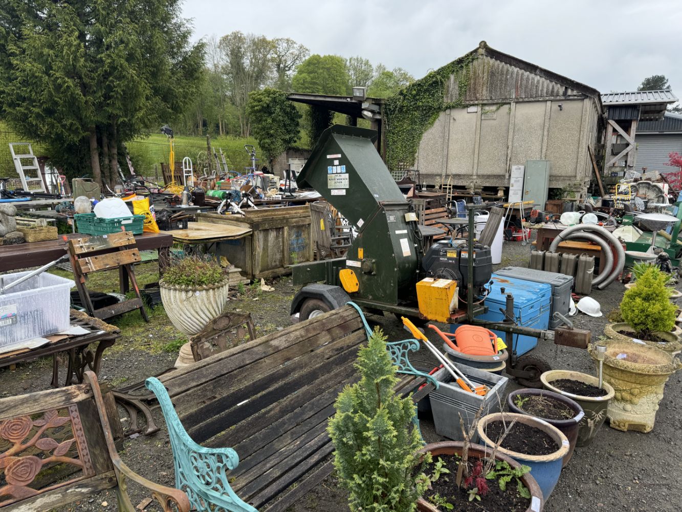 Special May Auction of Vintage & Modern Effects, Tools and Bric-a-Brac
