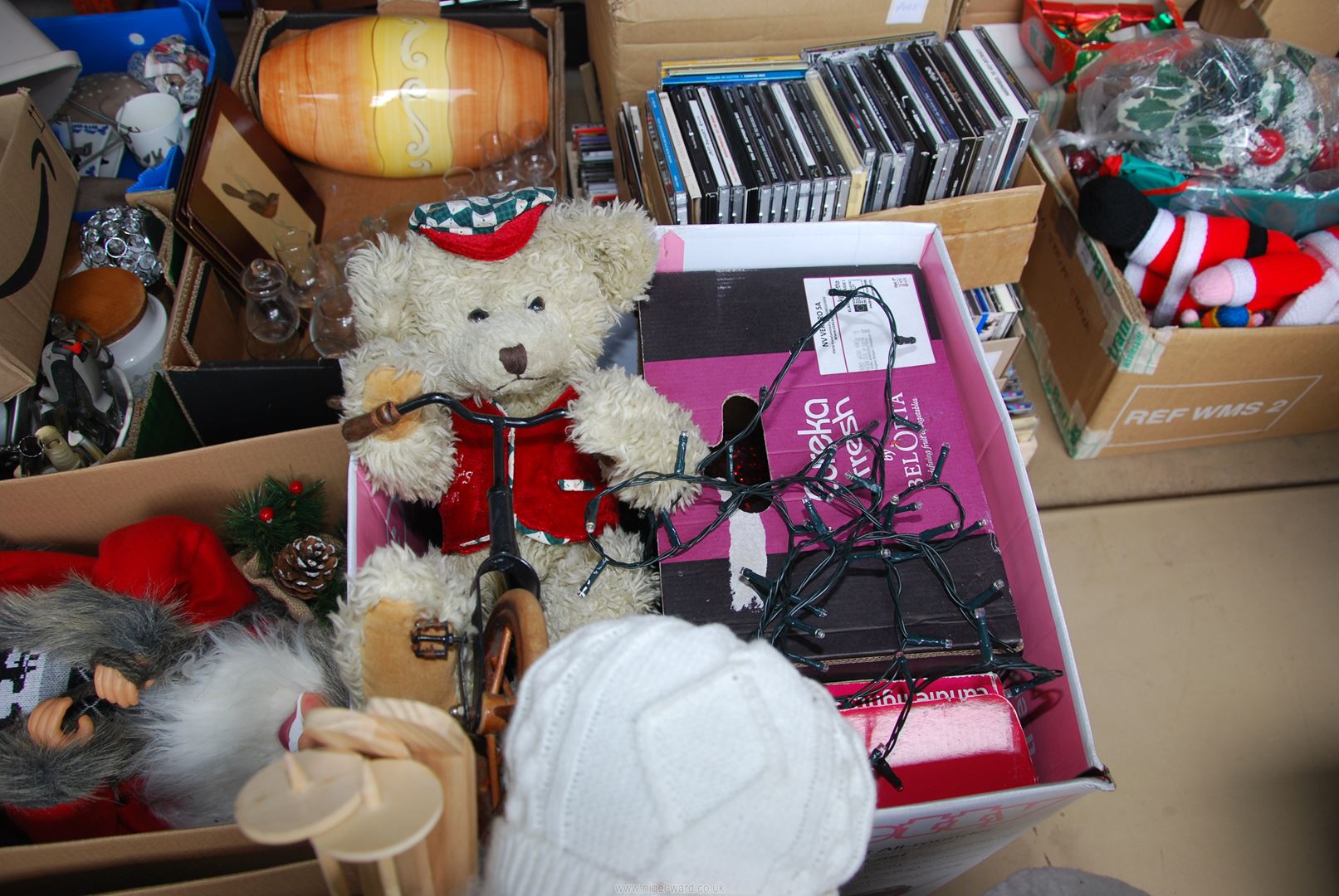 A large quantity of Christmas figures, teddies, etc. - Image 4 of 4