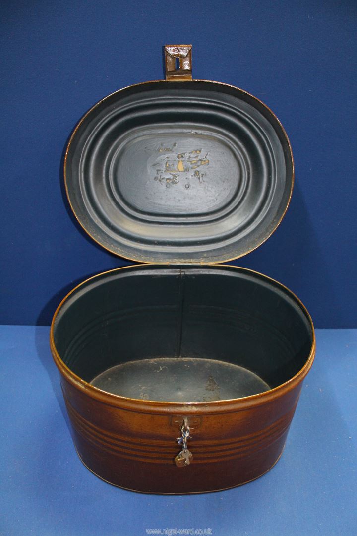 A metal hat box with lock and key, 15 3/4" wide x 11" high. - Image 2 of 2