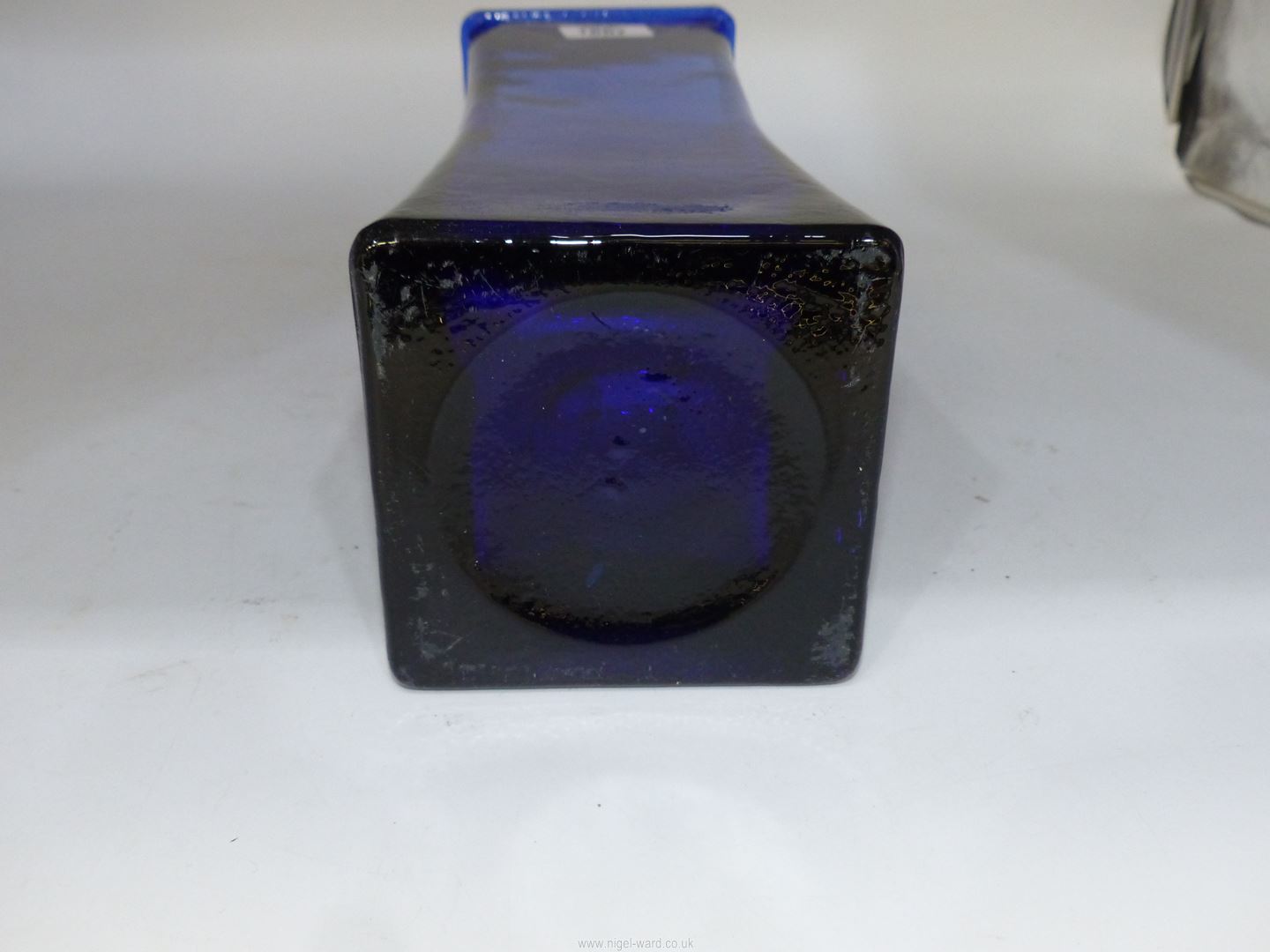 A very heavy cobalt blue square glass vase with slightly curved form, 14" tall, 5" square. - Image 2 of 2