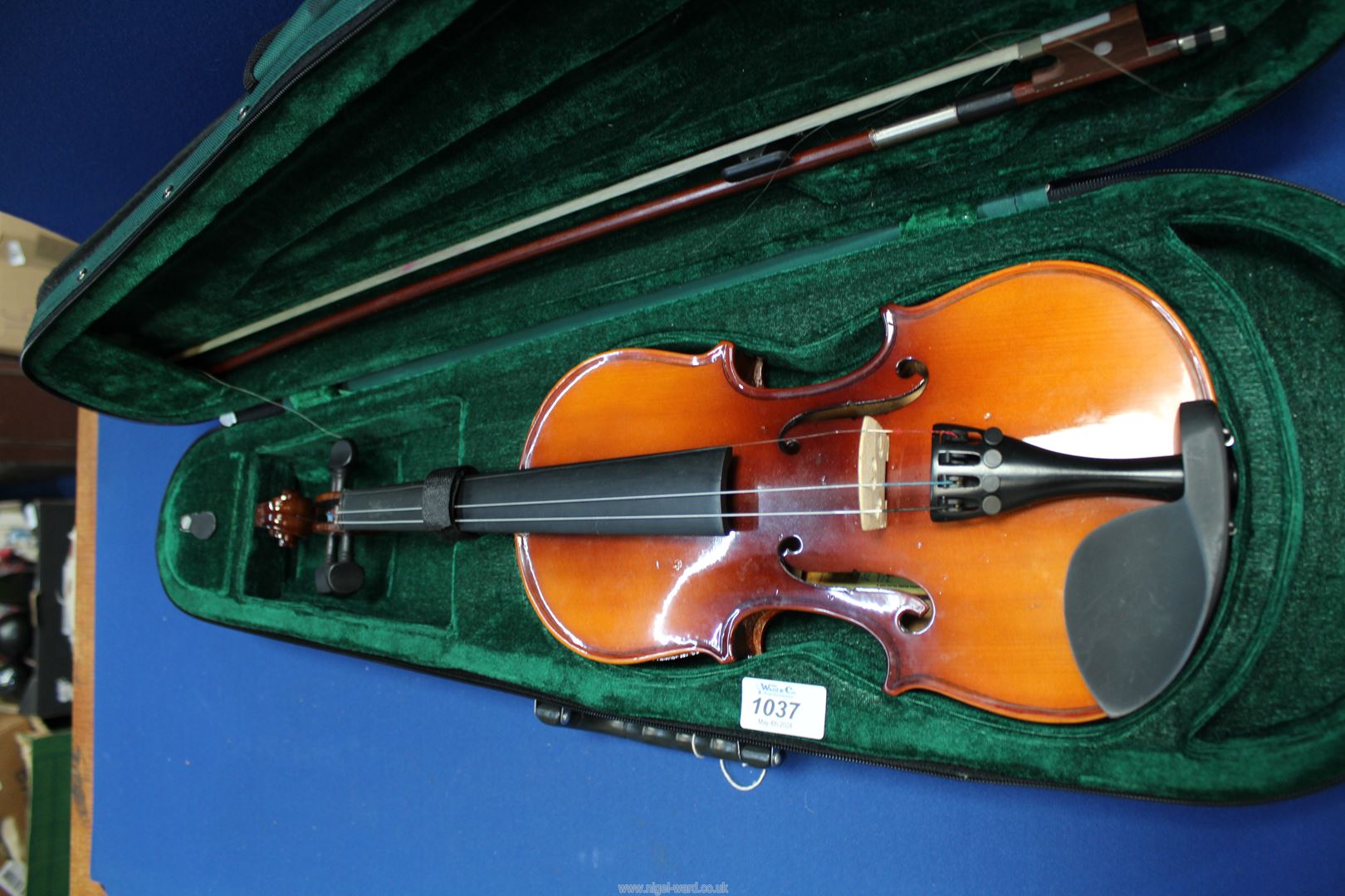 An Antoni Debut Violin in soft case, 21" long, with box, some strings missing. - Image 2 of 5