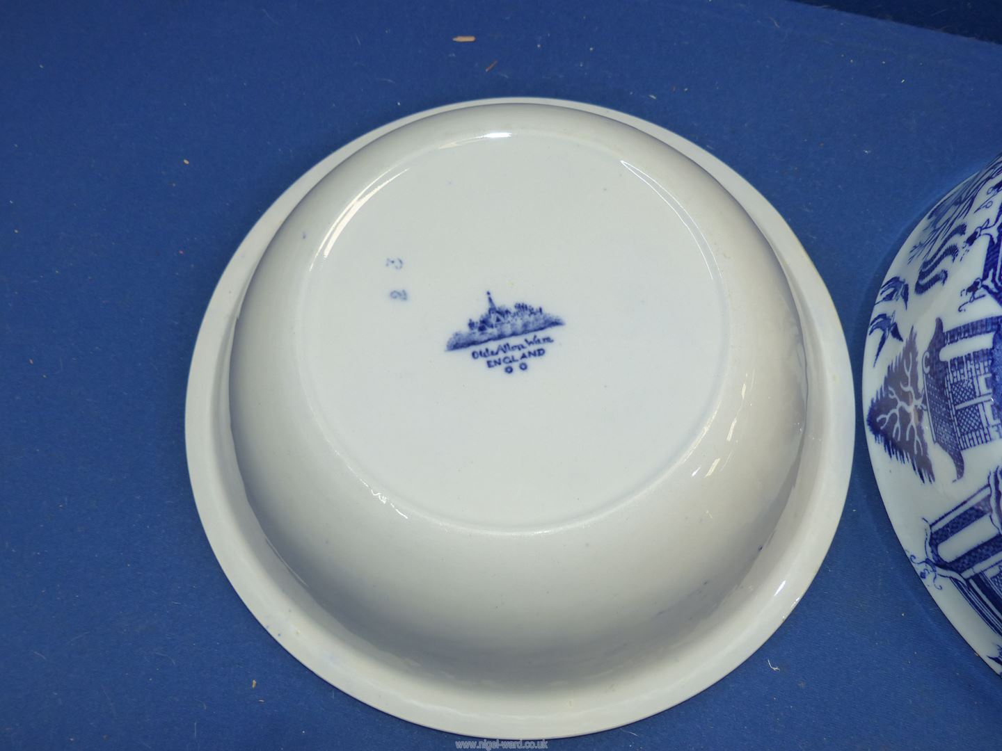 Three blue and white bowls to include; Copeland Spode Italian (a/f), - Image 6 of 9