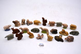 A box of mixed small Wade animal figures including; squirrel, tiger, lion, etc.