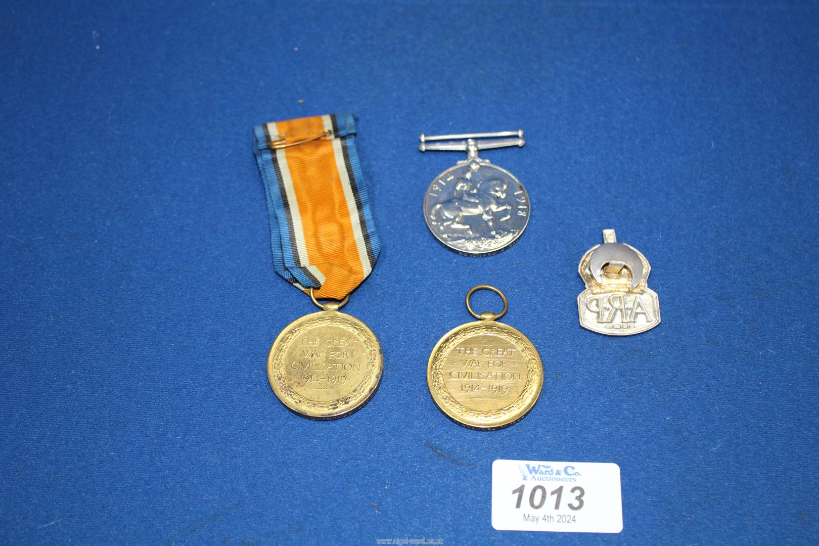 Two Great War medals for 'Pte C. Reynolds 18 Land R' and 'Spr G. - Image 2 of 3