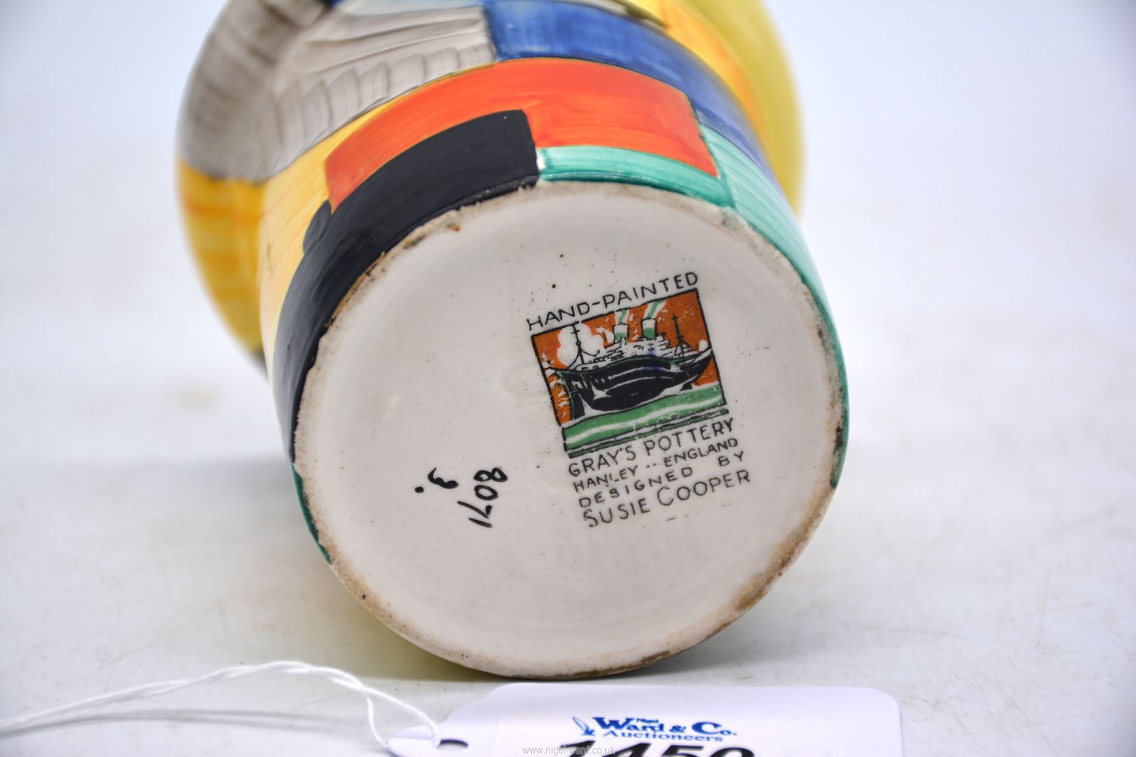 A hand painted Gray's Pottery jam pot designed by Susie Cooper. - Image 4 of 4