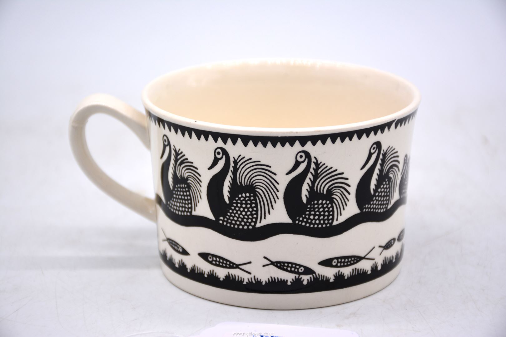 A vintage Scottie Wilson for Royal Worcester mug in swan design. - Image 2 of 5