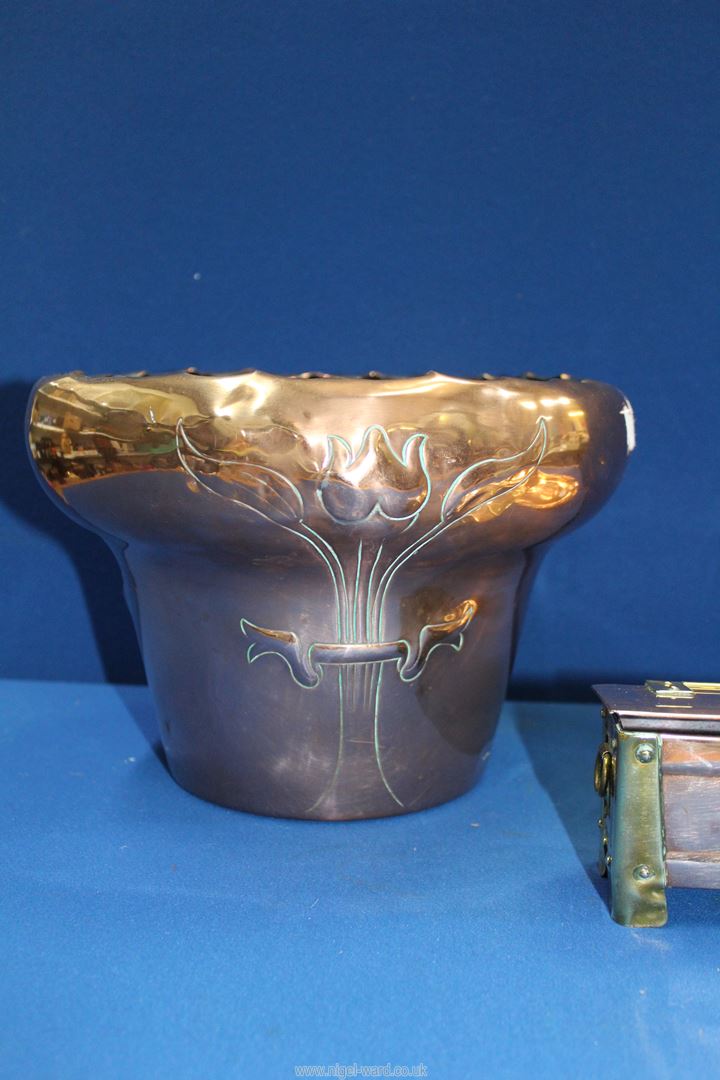 A large Art Nouveau Soutterware handmade copper Planter with engraved classical flower design and - Image 2 of 3