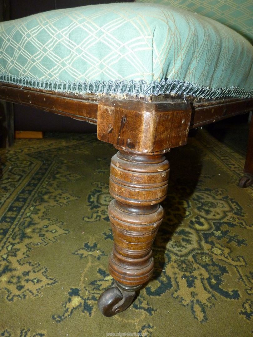 A Mahogany framed lady's Fireside Chair standing on turned front legs and upholstered in lattice - Image 4 of 4