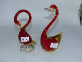 A Murano glass swan with base label "Vetro Artistico Veneziano" in red and cased with lemon
