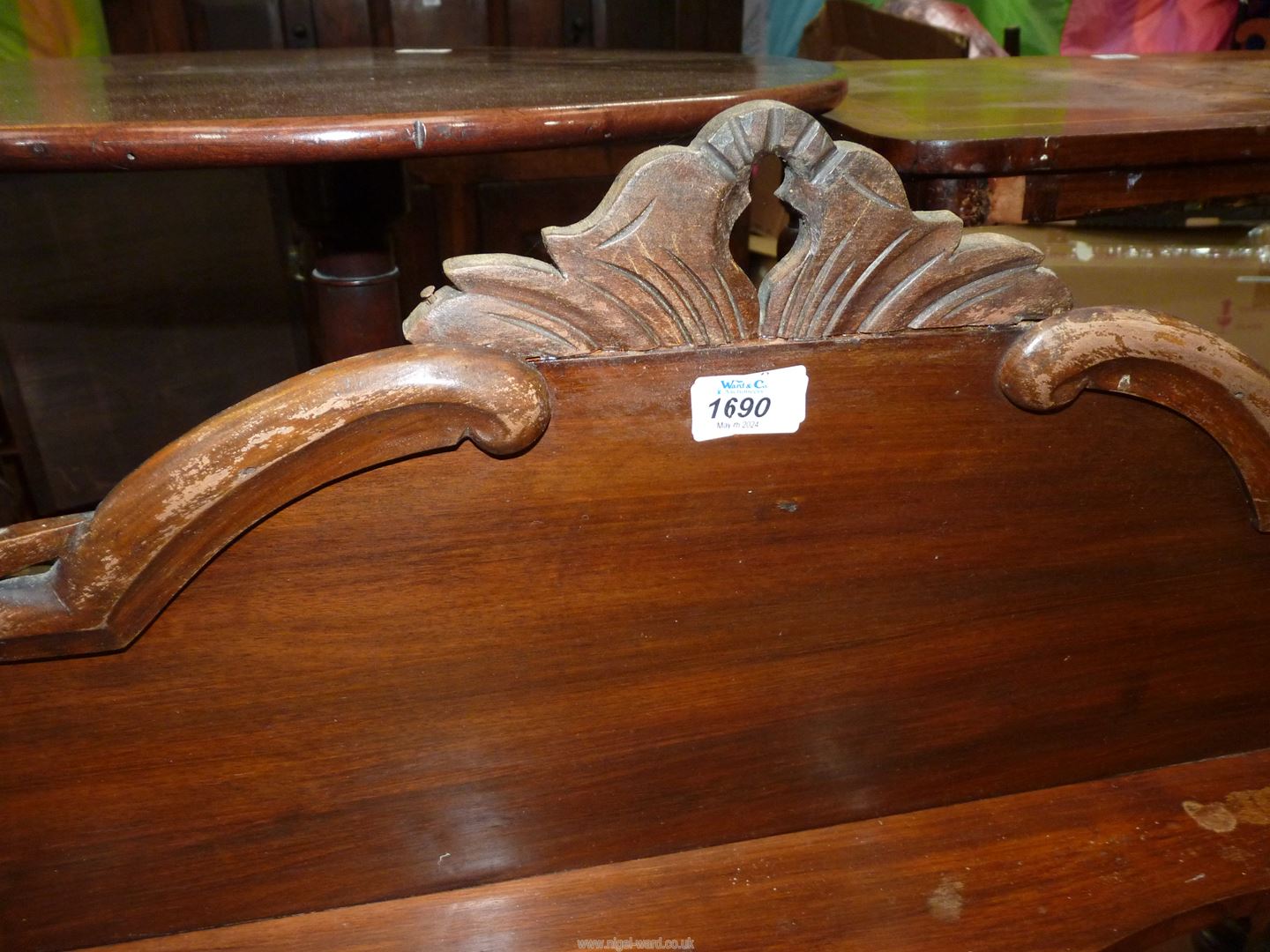 A compact Mahogany Sideboard having a frieze drawer and a pair of opposing drawers below, - Image 4 of 4