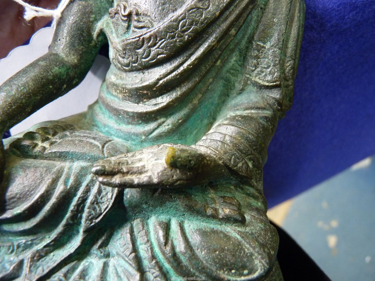 A Tibetan bronze figure of Buddha, of 15th - 16th c. - Image 14 of 14