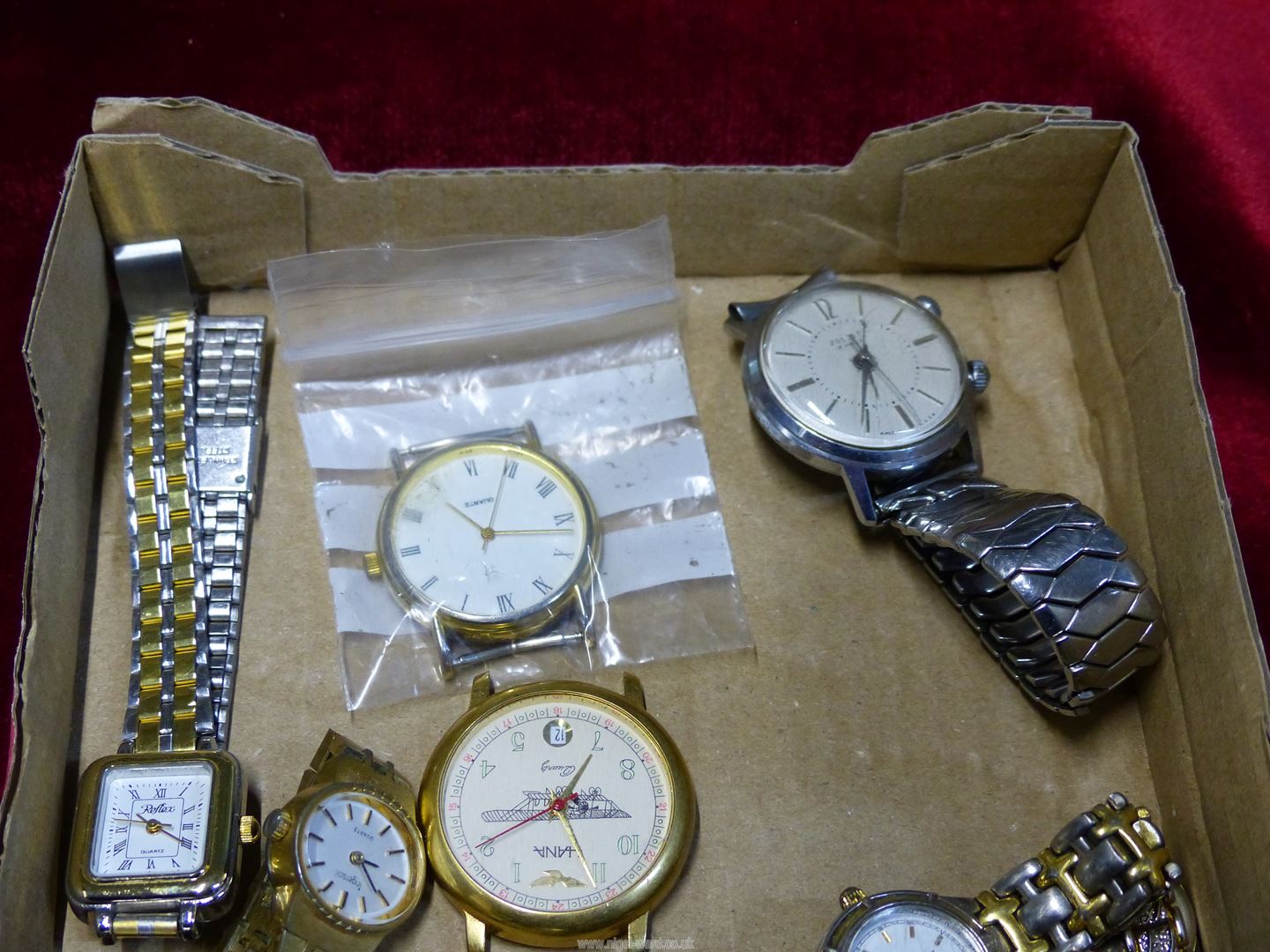 A quantity of stainless steel wristwatches including boxed 'Diamond & Co. - Image 3 of 4