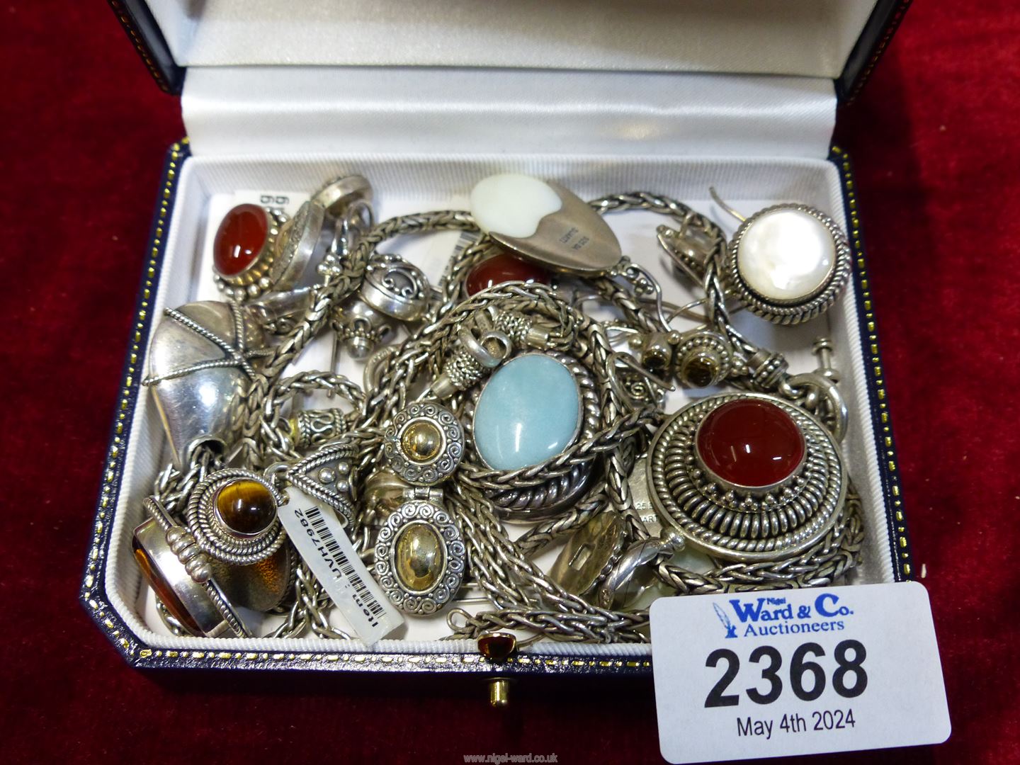 A quantity of 925 Suarti Bohemian style jewellery including necklaces, pendant, earrings, etc. - Image 2 of 2