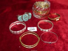 A small quantity of Bangles.