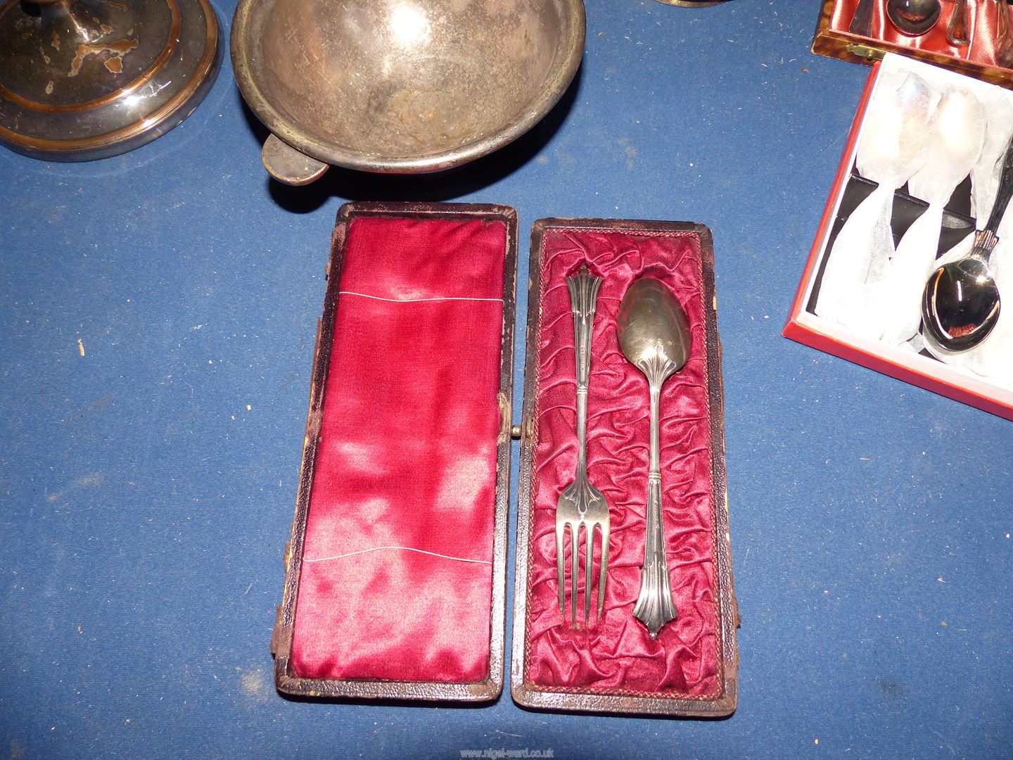 A small box of silver plate cutlery including teaspoons, pair of candlesticks etc. - Image 4 of 5