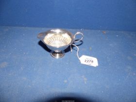 A Silver cream jug, Sheffield 1901/02.