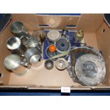 A quantity of metals including; pewter tankards, plated coasters, small brass and coloured bowls,