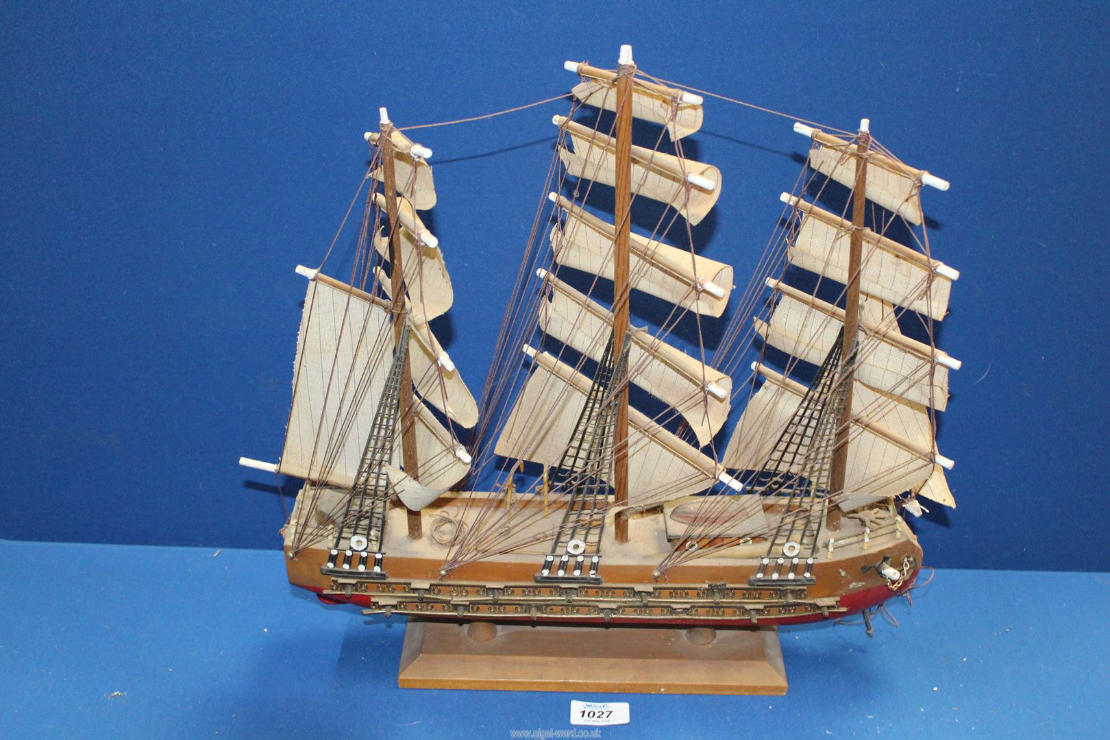 A model of 'Fragata Siglo XVIII' ship on stand with rigging and sail detail, 17" wide x 17" high. - Image 2 of 2