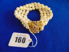 A Pearl bracelet with an 18ct GOld,