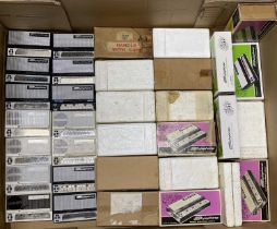 LARGE COLLECTION OF BOXED / UNBOXED STYLOPHONES.