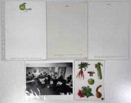 APPLE STATIONARY SET.