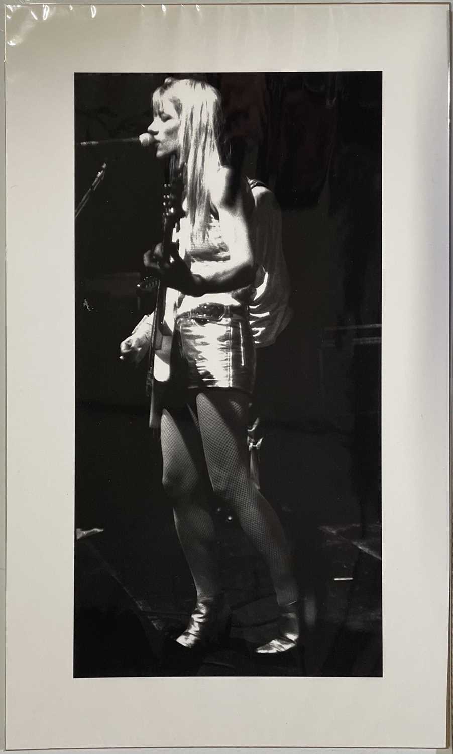 RAB LEWIN PHOTOGRAPHS. / GRUNGE/ALT/INDIE - INC SONIC YOUTH / SOUNDGARDEN / BABES IN TOYLAND / KIRA - Image 4 of 12