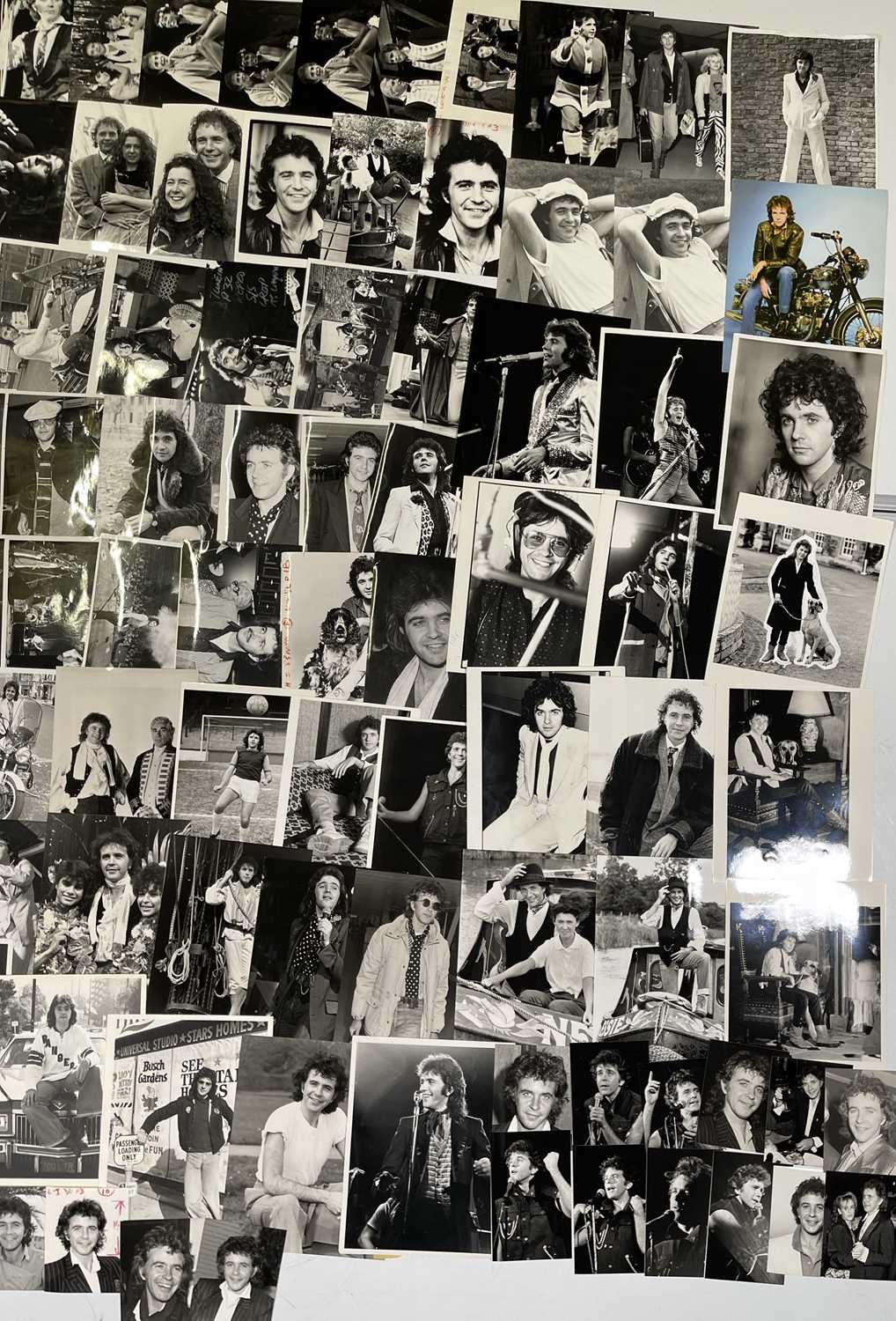 DAVID ESSEX - LARGE COLLECTION OF PRESS PHOTOGRAPHS. - Image 4 of 5