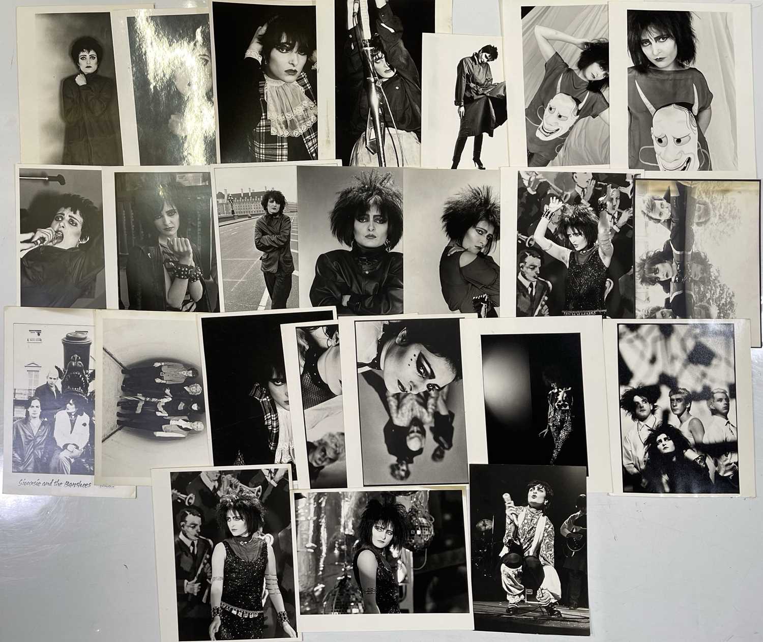 SIOUXSIE AND THE BANSHEES - ORIGINAL PRESS AND PROMO PHOTOS.