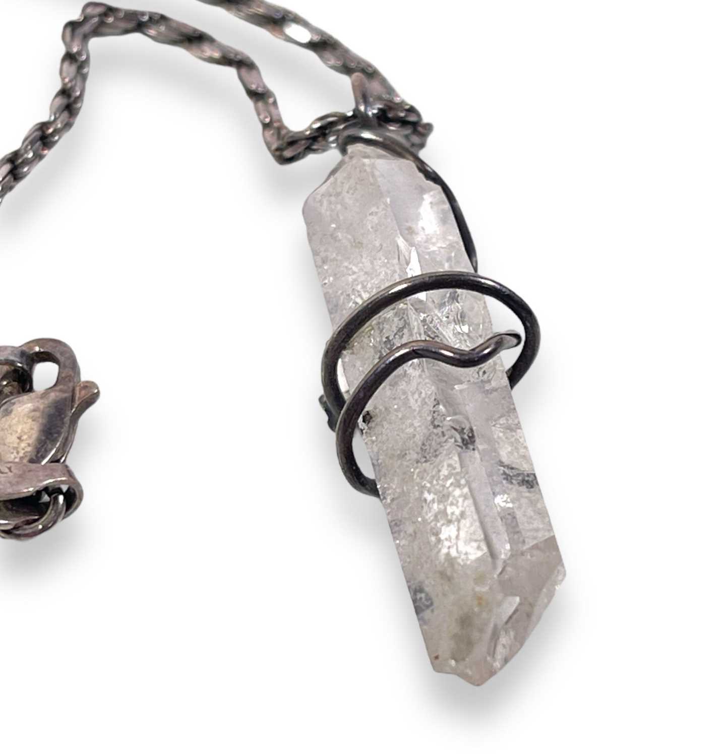 JIMI HENDRIX - OWNED AND WORN QUARTZ NECKLACE. - Image 2 of 4