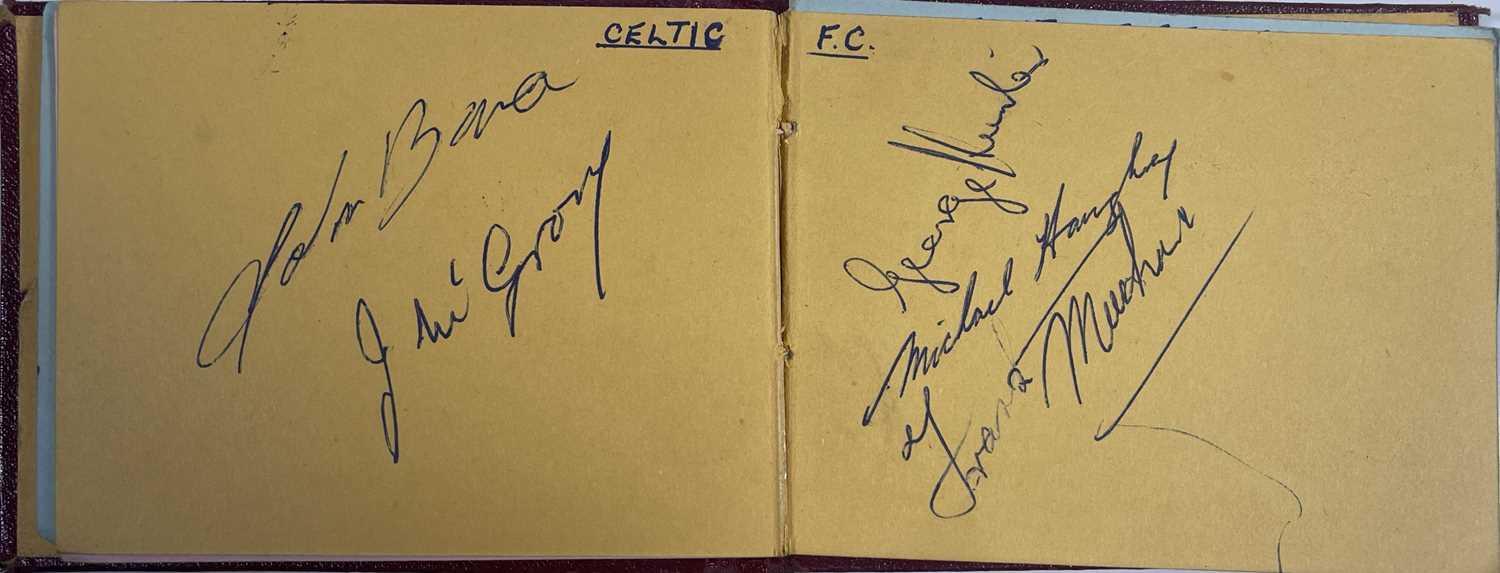 LATE 1940S / EARLY 1950S AUTOGRAPH BOOK WITH FOOTBALLERS. - Image 2 of 27