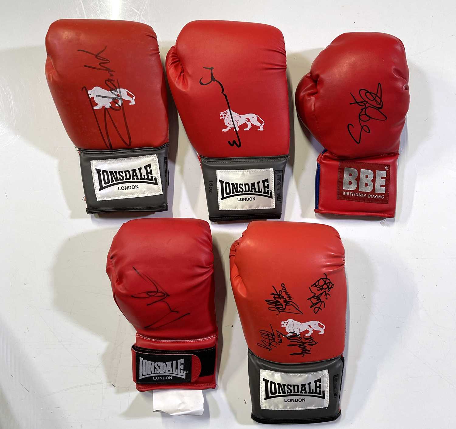 BOXING MEMORABILIA - SIGNED GLOVES INC GEORGE GROVES.