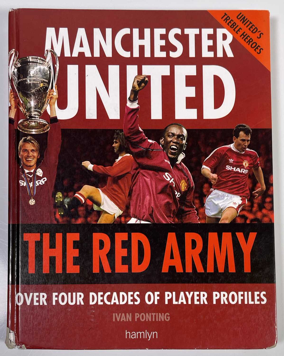 FOOTBALL MEMORABILIA - MANCHESTER UNITED - MULTI SIGNED PLAYER BY PLAYER BOOK. - Image 2 of 35