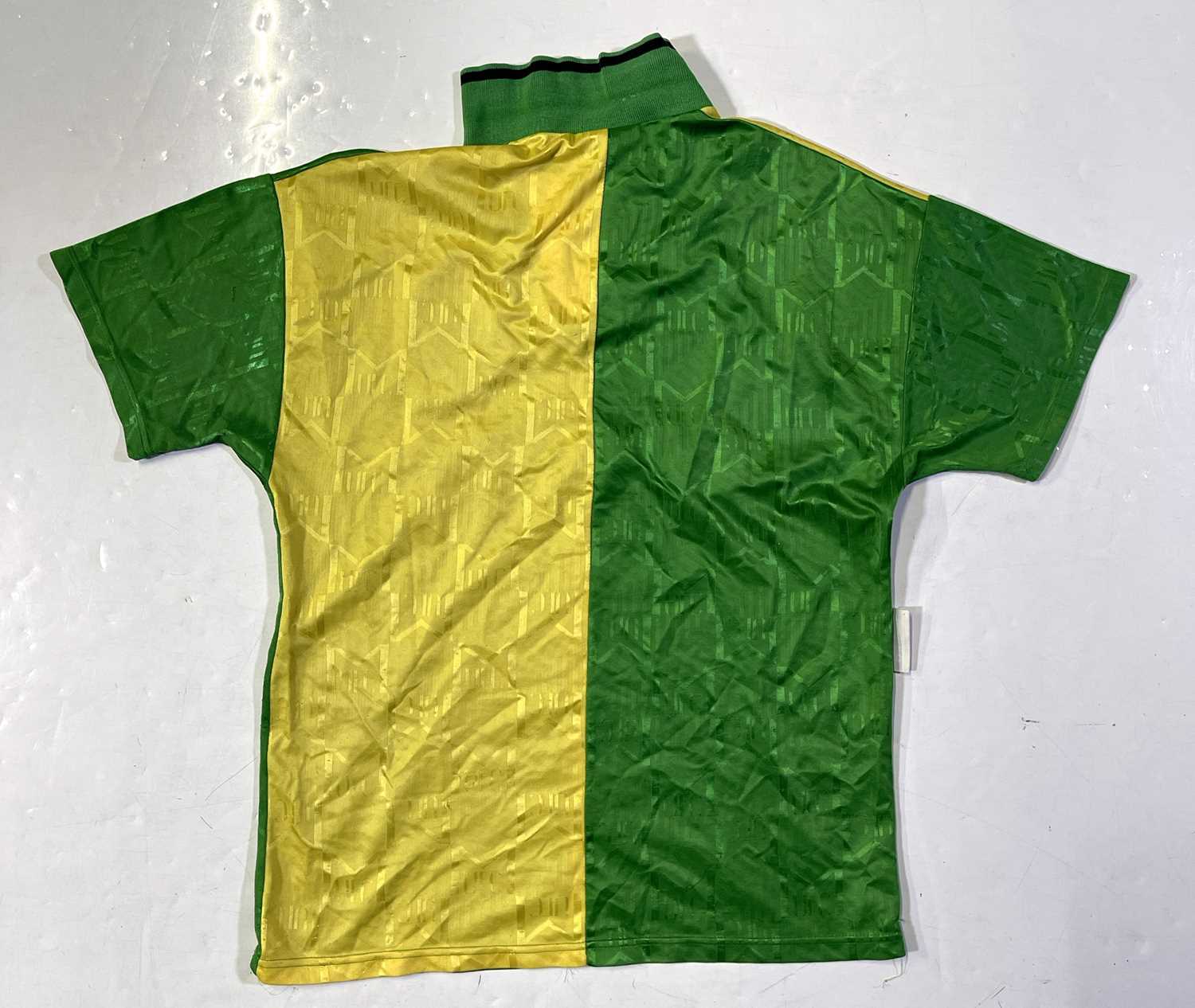 MANCHESTER UNITED FOOTBALL SHIRT - 1992-4 GREEN AND GOLD. - Image 2 of 2