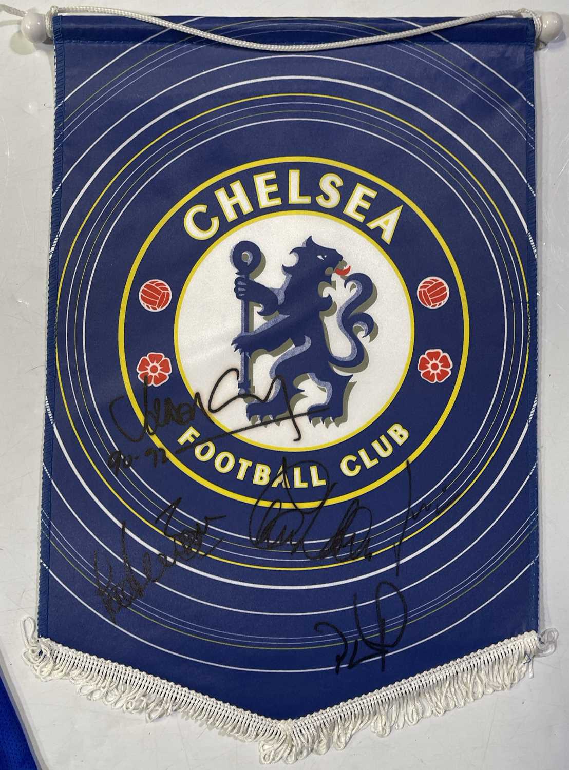 CHELSEA FC - SIGNED SHIRT AND PENNANT. - Image 2 of 4