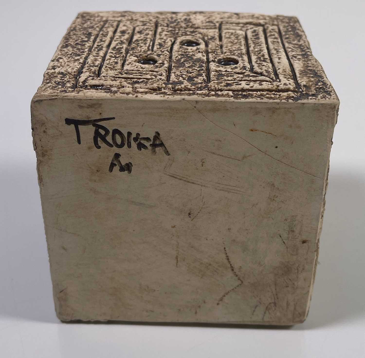 TROIKA - CUBE AND SMALL RECTANGULAR VASE. - Image 4 of 6