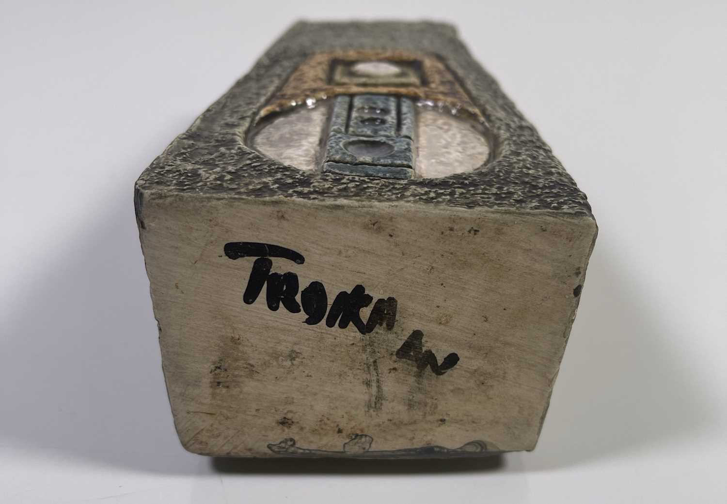 TROIKA - COFFIN VASE DECORATED BY ANNETTE WALTERS. - Image 3 of 3