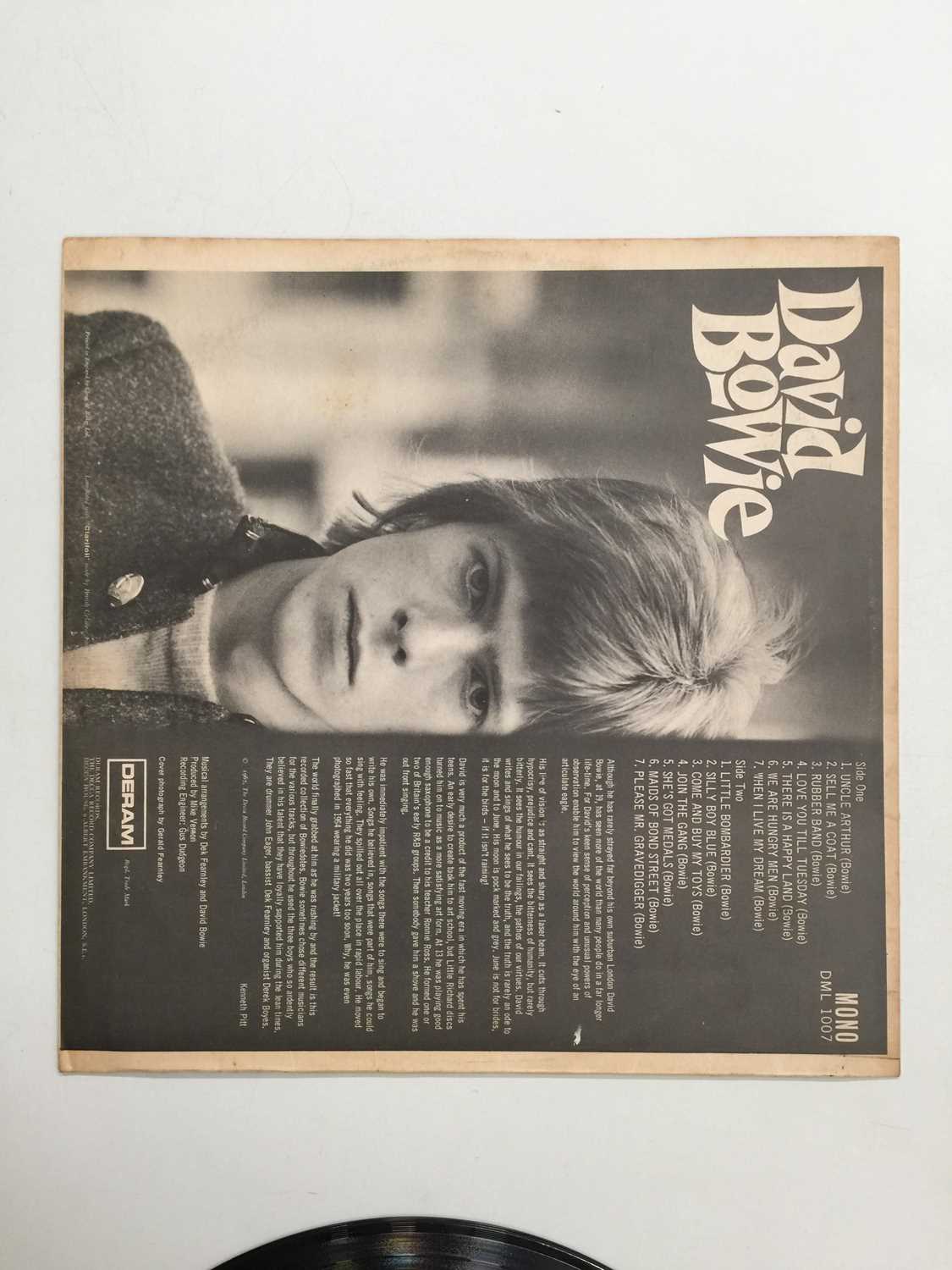 DAVID BOWIE - DAVID BOWIE LP (ORIGINAL UK MONO COPY - DERAM DML 1007) - Image 3 of 5