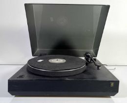 ACOUSTIC RESEARCH EB 101 TURNTABLE.