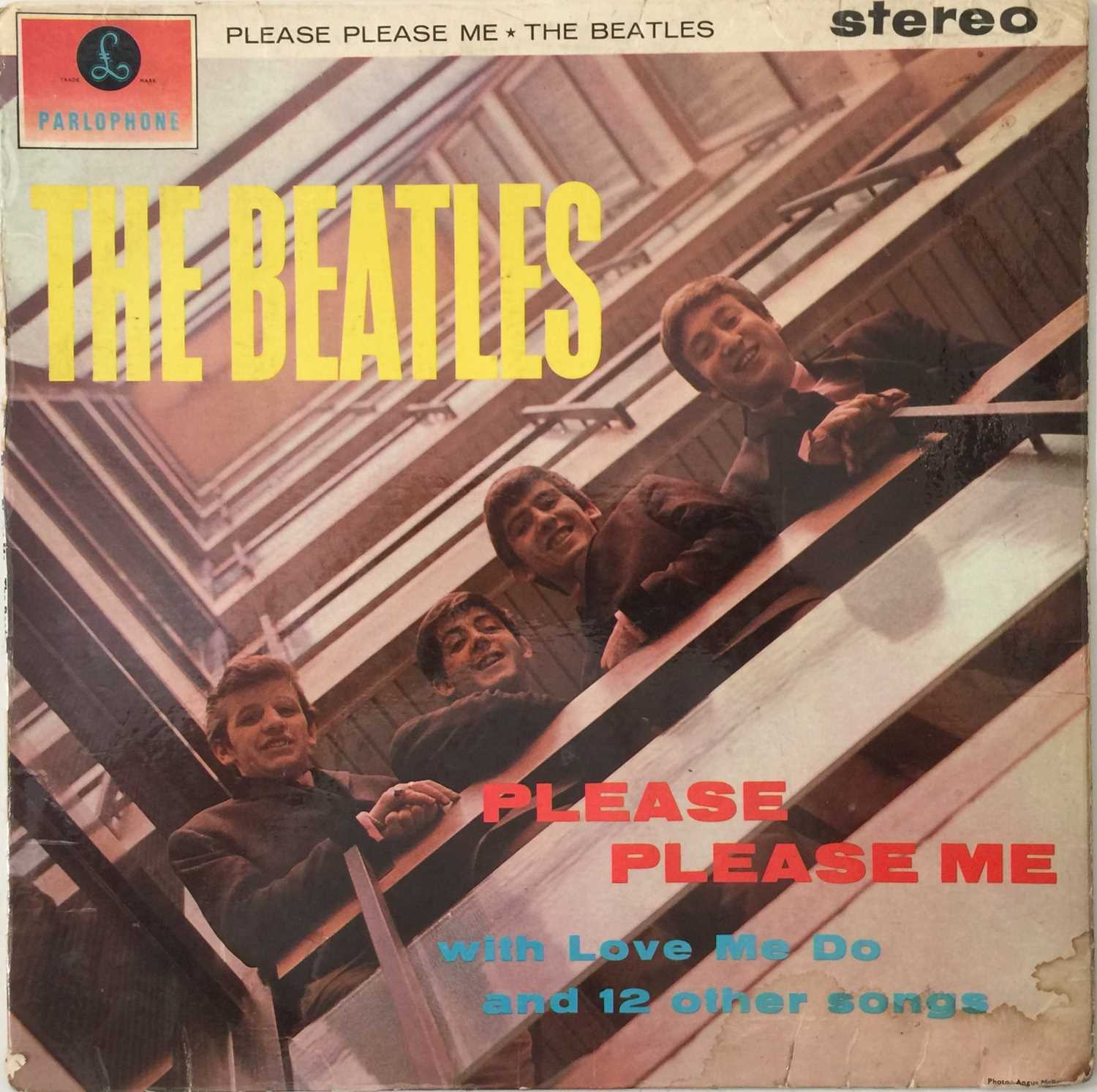 THE BEATLES - PLEASE PLEASE ME LP (ORIGINAL UK STEREO 'BLACK AND GOLD' PCS 3042) - Image 2 of 5
