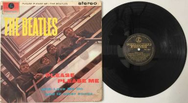 THE BEATLES - PLEASE PLEASE ME LP (ORIGINAL UK STEREO 'BLACK AND GOLD' PCS 3042)