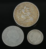 Three silver coins. Includes 1819 George III half crown, George III crown brooch, etc. (48g)