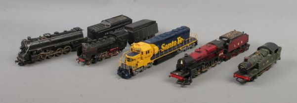 A collection of model railway locomotives to include Kadee Santa Fe, Great Western Railway 6664,