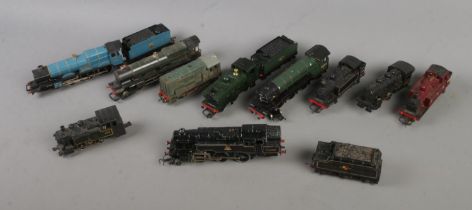 Ten unboxed OO Gauge model railway locomotives to include Lima King Charles II, Bachmann Green