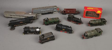 A collection of assorted model railway carriages and locomotives to include Fleischmann, Graham