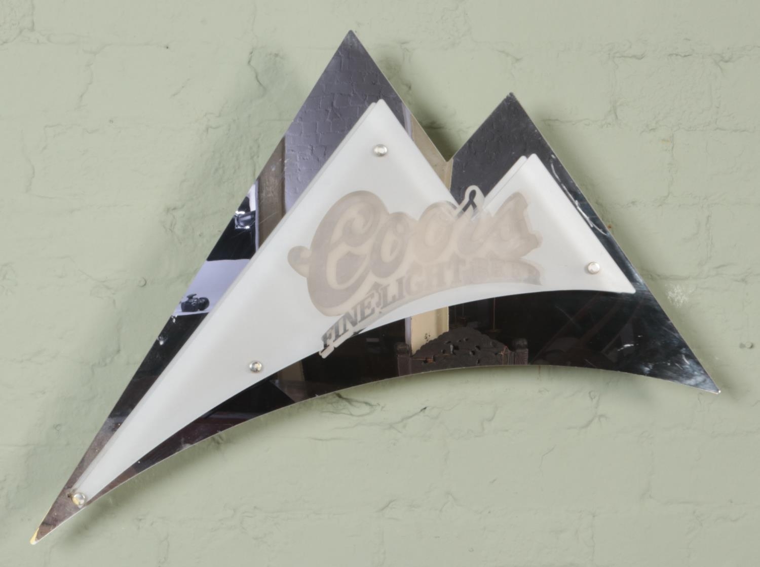 A Coors 'Fine Light Beer' light up advertising sign. Height: 47cm, Width: 76cm. Needs re-wiring.