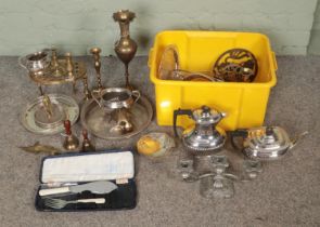 A box of assorted metalwares to include EPNS tea pot, candlesticks, brass novelty items, etc.