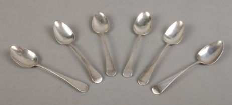 A set of six George IV silver teaspoons. Assayed London, 1826 by Chares Eley. Total weight: 90g.